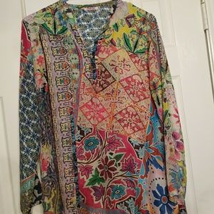 Pretty colorful light silk tunic top in Medium